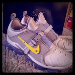 Nike Air Max Vapormax Plus - Lou Matheron